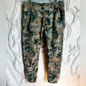 Camo Levi Jeans